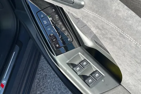 DE75EJZ Audi A6 E-Tron Avant Avant Edition 1 e-tron performance  270,00 kW Thumbnail #22