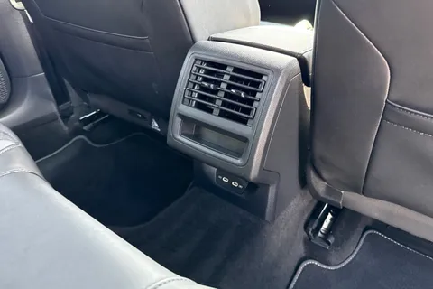 CE21HUU Volkswagen Golf 1.5 TSI R-Line 5dr | Heated Seats | ACC | App Connect Thumbnail #29