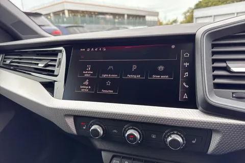 DE75EYX Audi A1 Black Edition 30 TFSI  116 PS 6-speed Thumbnail #39