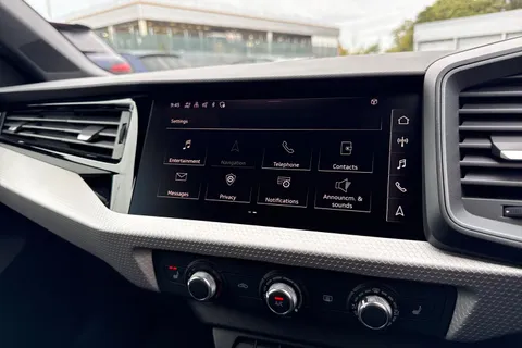 DE75EYX Audi A1 Black Edition 30 TFSI  116 PS 6-speed Thumbnail #45