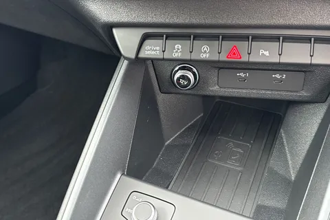 DE75EYX Audi A1 Black Edition 30 TFSI  116 PS 6-speed Thumbnail #49