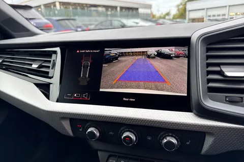 DE75EYX Audi A1 Black Edition 30 TFSI  116 PS 6-speed Thumbnail #50