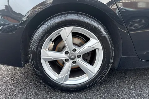 PN19KUJ Audi A6 Saloon 2.0 TDI 40 Sport S Tronic Euro 6 (s/s) 4dr Thumbnail #8