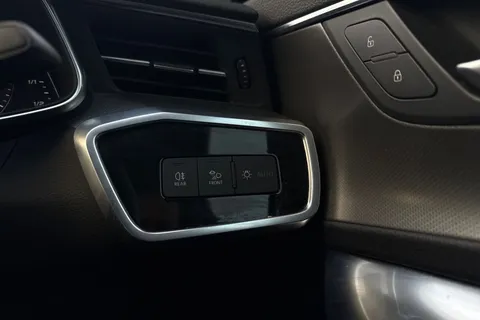 PN19KUJ Audi A6 Saloon 2.0 TDI 40 Sport S Tronic Euro 6 (s/s) 4dr Thumbnail #28