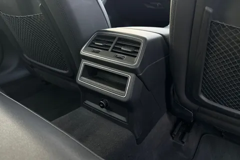 PN19KUJ Audi A6 Saloon 2.0 TDI 40 Sport S Tronic Euro 6 (s/s) 4dr Thumbnail #43