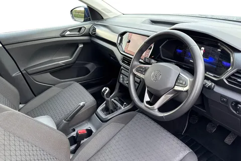 14 of 65 for Volkswagen T-Cross 1.0 TSI SE Euro 6 (s/s) 5dr