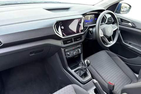 15 of 65 for Volkswagen T-Cross 1.0 TSI SE Euro 6 (s/s) 5dr