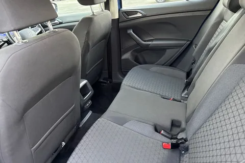 35 of 65 for Volkswagen T-Cross 1.0 TSI SE Euro 6 (s/s) 5dr