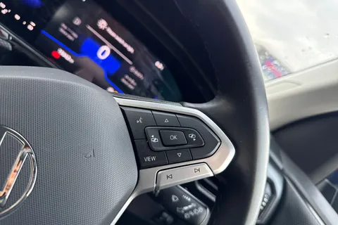 39 of 65 for Volkswagen T-Cross 1.0 TSI SE Euro 6 (s/s) 5dr