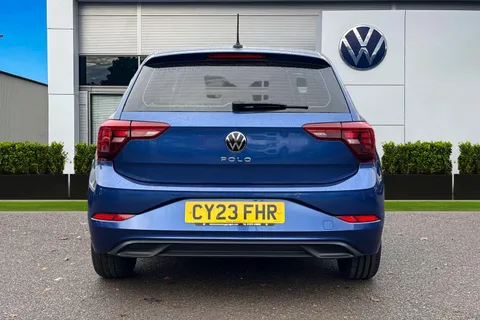 CY23FHR Volkswagen Polo 1.0 Life 80Ps 5dr ⭐Front and rear parking sensors⭐ Thumbnail #5
