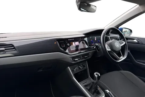 CY23FHR Volkswagen Polo 1.0 Life 80Ps 5dr ⭐Front and rear parking sensors⭐ Thumbnail #9