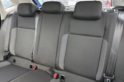 CY23FHR Volkswagen Polo 1.0 Life 80Ps 5dr ⭐Front and rear parking sensors⭐ Thumbnail #14