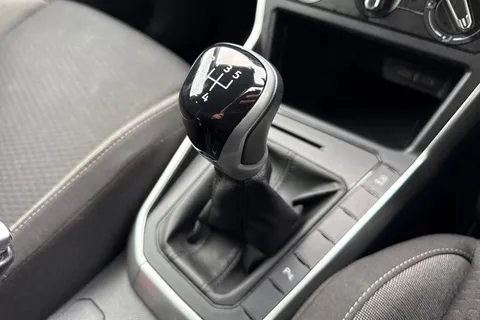 CY23FHR Volkswagen Polo 1.0 Life 80Ps 5dr ⭐Front and rear parking sensors⭐ Thumbnail #20