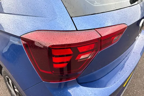 CY23FHR Volkswagen Polo 1.0 Life 80Ps 5dr ⭐Front and rear parking sensors⭐ Thumbnail #25
