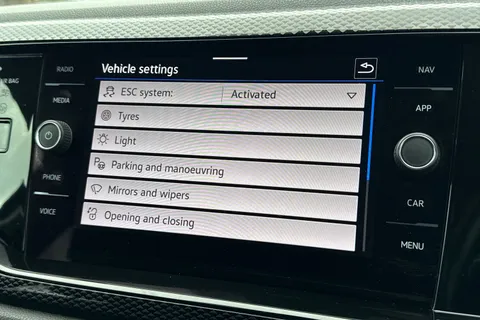 CY23FHR Volkswagen Polo 1.0 Life 80Ps 5dr ⭐Front and rear parking sensors⭐ Thumbnail #49