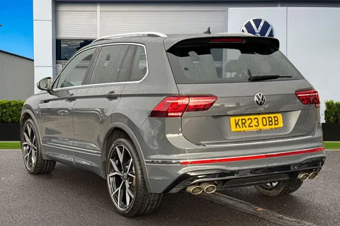 KR23OBB Volkswagen Tiguan 2.0 TSI 320 4Motion R 5dr DSG **PAN ROOF + WINTER PACK + AREA VIEW** Thumbnail #3