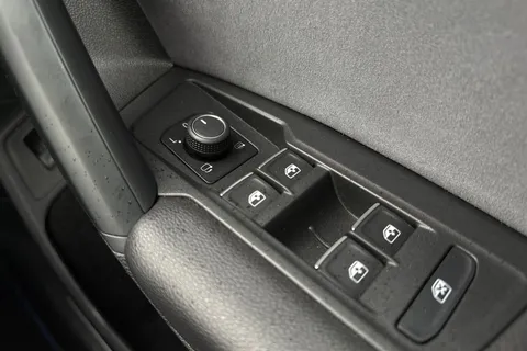 KR23OBB Volkswagen Tiguan 2.0 TSI 320 4Motion R 5dr DSG **PAN ROOF + WINTER PACK + AREA VIEW** Thumbnail #22