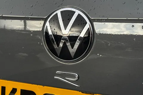 KR23OBB Volkswagen Tiguan 2.0 TSI 320 4Motion R 5dr DSG **PAN ROOF + WINTER PACK + AREA VIEW** Thumbnail #26