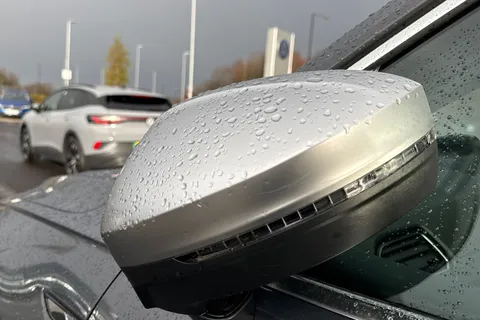 KR23OBB Volkswagen Tiguan 2.0 TSI 320 4Motion R 5dr DSG **PAN ROOF + WINTER PACK + AREA VIEW** Thumbnail #29