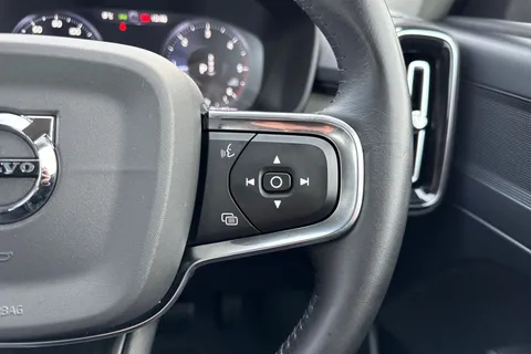 KM20DUJ Volvo Xc40 2.0 D3 Inscription Pro Auto Euro 6 (s/s) 5dr Thumbnail #41