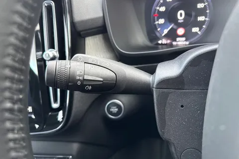 KM20DUJ Volvo Xc40 2.0 D3 Inscription Pro Auto Euro 6 (s/s) 5dr Thumbnail #42