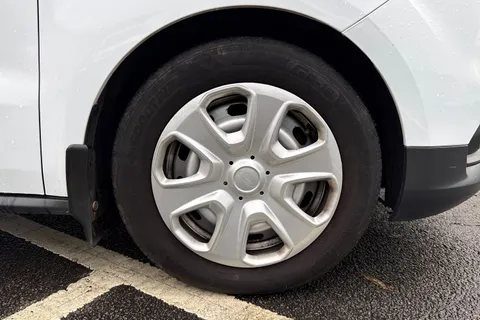 DL19YSN Ford Transit Courier 1.5 TDCi L1 Euro 6 5dr Thumbnail #8