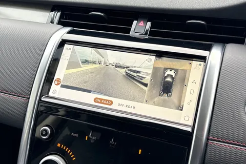 DU71FWA Land Rover Discovery Sport 2.0 D200 R-Dynamic S Plus 5dr Thumbnail #14