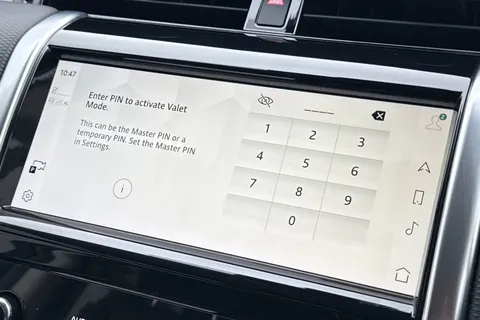 DU71FWA Land Rover Discovery Sport 2.0 D200 R-Dynamic S Plus 5dr Thumbnail #37