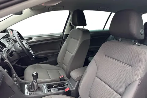 HG69BZX Volkswagen Golf 1.6 TDI Match Edition Euro 6 (s/s) 5dr Thumbnail #10