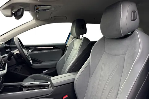 16 of 64 for Volkswagen Passat 1.5 TSI eHybrid 204PS Life 5dr DSG⭐ Drivers Assistance Pack⭐