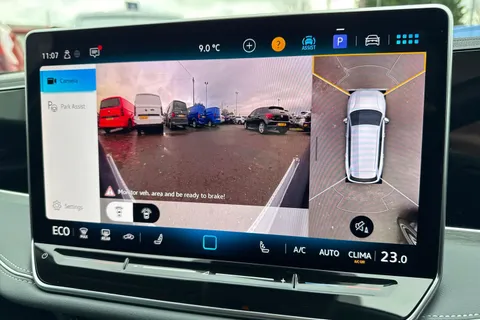 50 of 64 for Volkswagen Passat 1.5 TSI eHybrid 204PS Life 5dr DSG⭐ Drivers Assistance Pack⭐