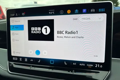 53 of 64 for Volkswagen Passat 1.5 TSI eHybrid 204PS Life 5dr DSG⭐ Drivers Assistance Pack⭐