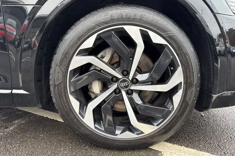 7 of 65 for Audi e-tron 50 Black Edition Sportback Auto quattro 5dr 71.2kWh (11kW Charger)