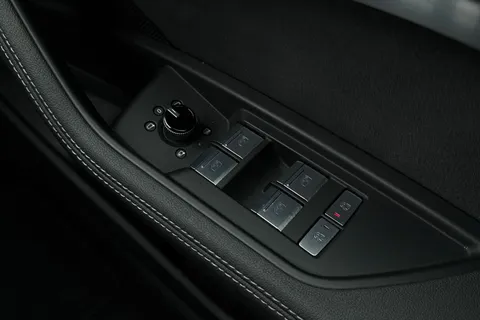 18 of 65 for Audi e-tron 50 Black Edition Sportback Auto quattro 5dr 71.2kWh (11kW Charger)