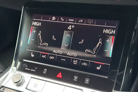 19 of 65 for Audi e-tron 50 Black Edition Sportback Auto quattro 5dr 71.2kWh (11kW Charger)