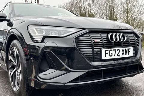 27 of 65 for Audi e-tron 50 Black Edition Sportback Auto quattro 5dr 71.2kWh (11kW Charger)