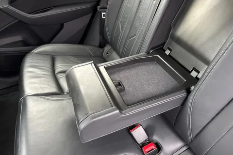 35 of 65 for Audi e-tron 50 Black Edition Sportback Auto quattro 5dr 71.2kWh (11kW Charger)