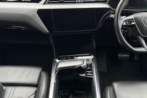 39 of 65 for Audi e-tron 50 Black Edition Sportback Auto quattro 5dr 71.2kWh (11kW Charger)