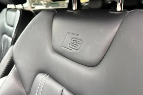 42 of 65 for Audi e-tron 50 Black Edition Sportback Auto quattro 5dr 71.2kWh (11kW Charger)