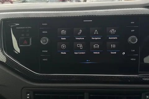 GK24AWU Volkswagen Polo 1.0 TSI Life 5dr DSG Thumbnail #18