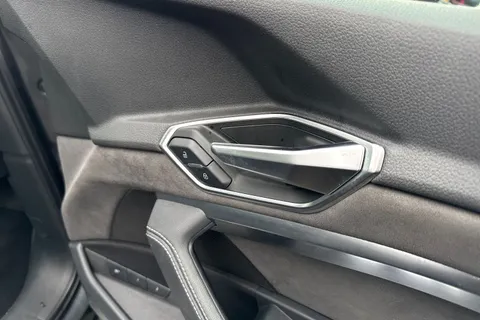 21 of 53 for Audi e-tron 55 S line Sportback Auto quattro 5dr 95kWh (11kW Charger)