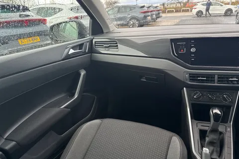 GK24AWU Volkswagen Polo 1.0 TSI Life 5dr DSG Thumbnail #21