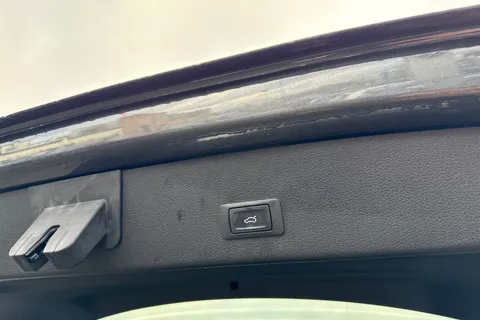 45 of 53 for Audi e-tron 55 S line Sportback Auto quattro 5dr 95kWh (11kW Charger)