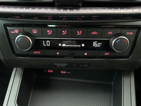  SEAT Ibiza 1.0 TSI XCELLENCE Lux Euro 6 (s/s) 5dr Thumbnail #19