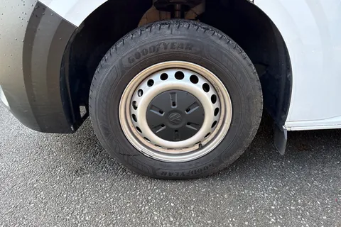 CX25LYO Volkswagen Transporter 2.0 TDI 110 Commerce Plus Van Thumbnail #11