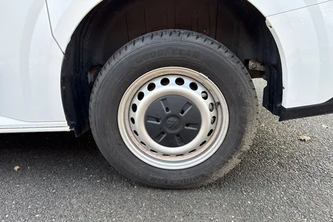 CX25LYO Volkswagen Transporter 2.0 TDI 110 Commerce Plus Van Thumbnail #12