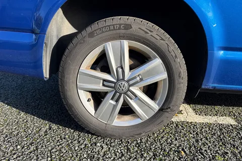 CX74LDJ Volkswagen Transporter 2.0 TDI 150 Highline Kombi Van Thumbnail #13