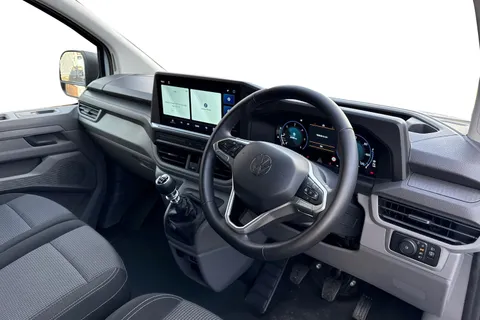 CX25LYO Volkswagen Transporter 2.0 TDI 110 Commerce Plus Van Thumbnail #15