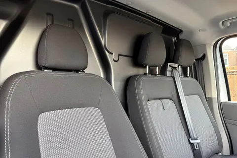 CX25LYO Volkswagen Transporter 2.0 TDI 110 Commerce Plus Van Thumbnail #25