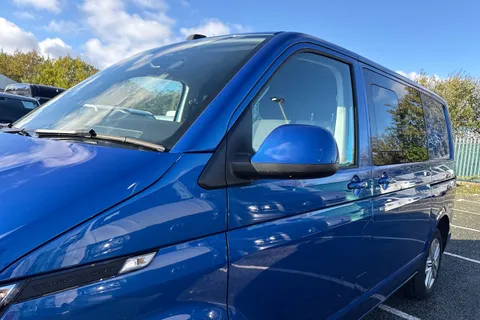 CX74LDJ Volkswagen Transporter 2.0 TDI 150 Highline Kombi Van Thumbnail #27